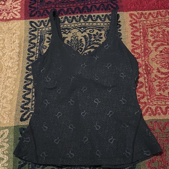 Lululemon Align Waist-Length Tank Top
Yogo Emboss Black size 10 - Picture 6 of 9